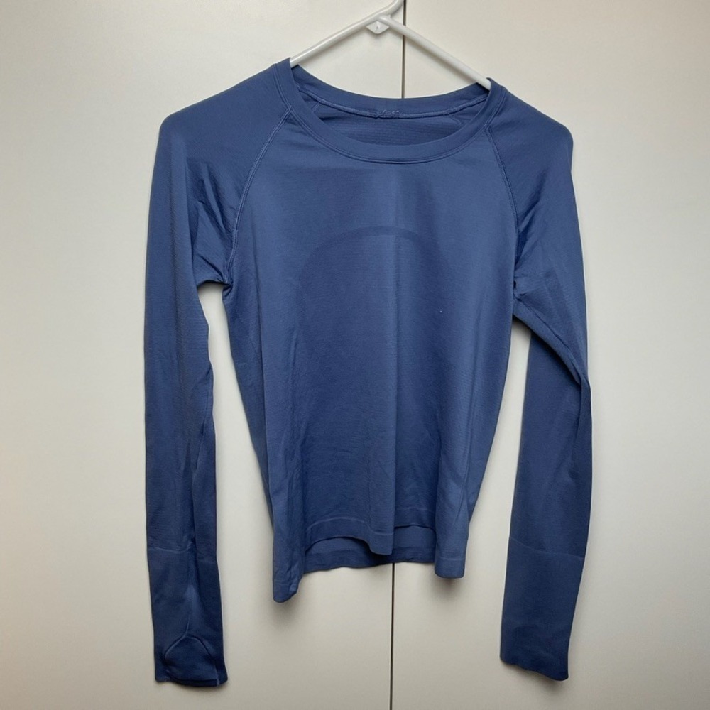 Lululemon Women Swiftly Tech Long Sleeve 2.0 Waist Length Blue 6 Running Train